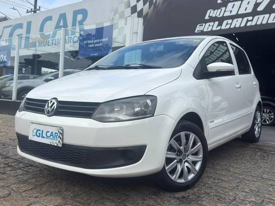 VOLKSWAGEN FOX 1.0 MI TREND 8V FLEX 4P MANUAL VOLKSWAGEN FOX 1.0 MI TREND 8V FLEX 4P MANUAL
